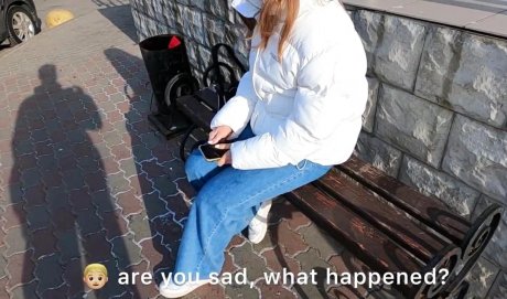 Утешил одинокую девочку по-мужски: в гости, в трусики и по полной в киску