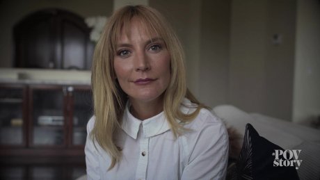 Парень заходит за подружкой, но попадает в ловушку её развратной мамочки — отсос, трах и скандал! Хочешь мою дочь? Сначала кончил в меня!