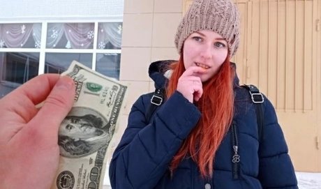 Русская студентка из ПТУ соглашается на еблю за доллары и получает жёсткий трах в писю!