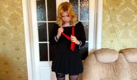 Батя жёстко наказывает юную студентку падчерицу! Вместо ремня долбит её своим хуем!